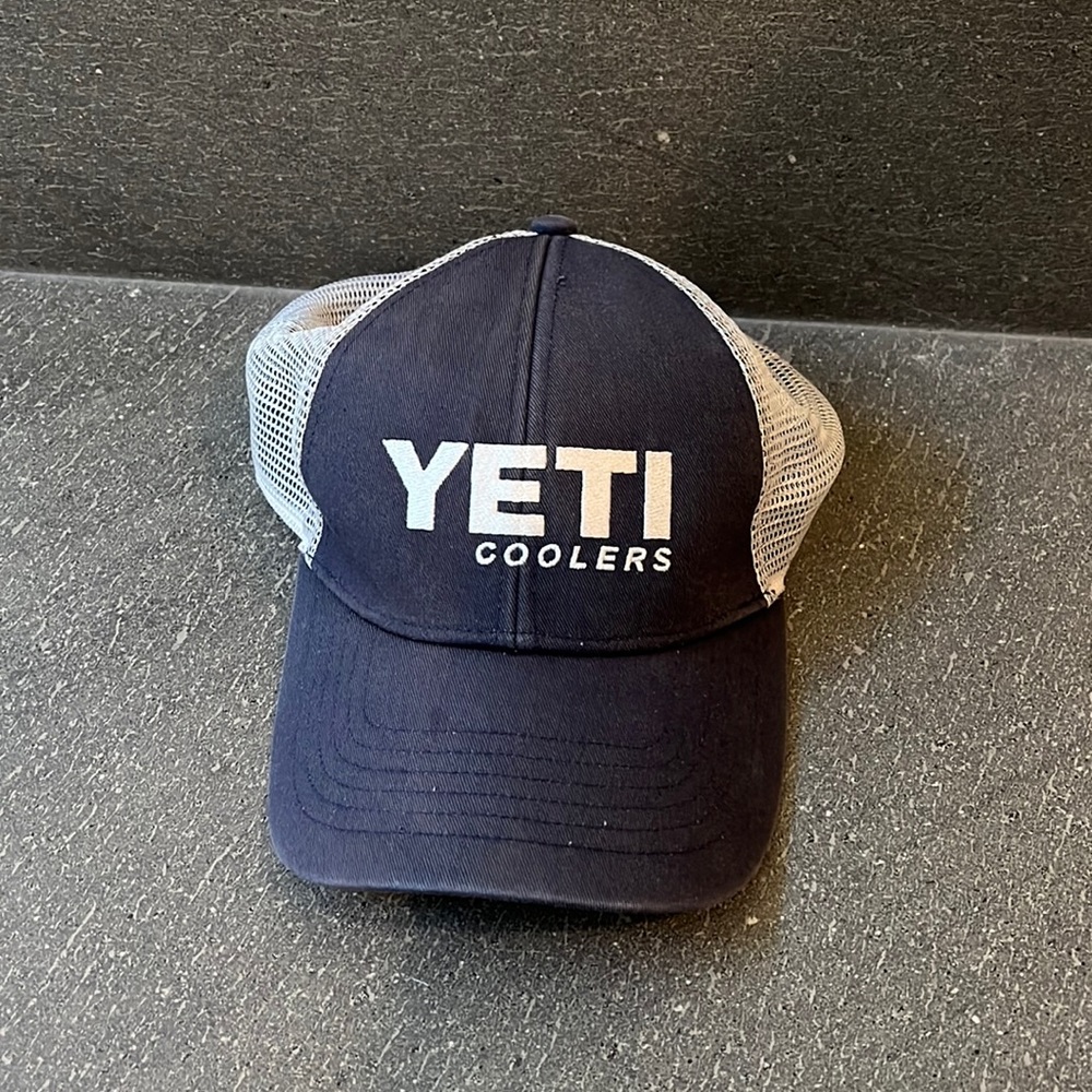 Yeti coolers trucker hat